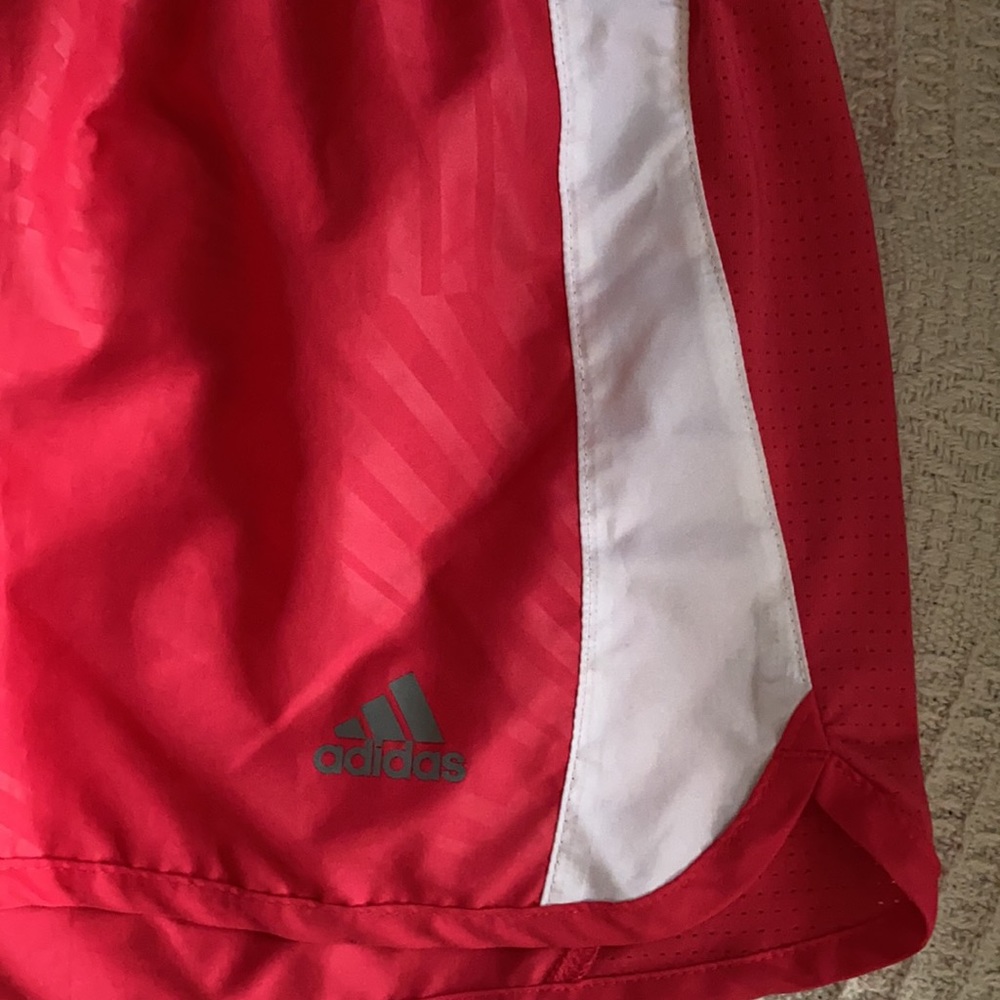 Medium Adidas Short - Picture 2 of 6